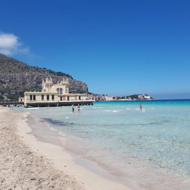 Mondello Valdesi Apartment Palermo Luaran gambar